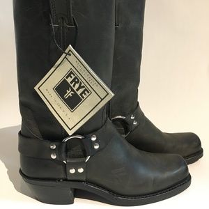 Frye Harness 12R  Color:Charcoal Old Town Sz9 Med.